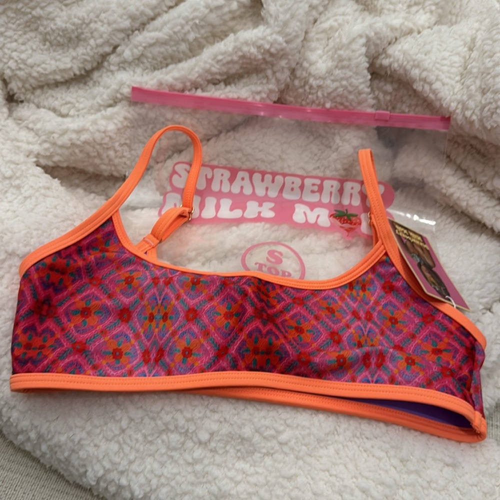 Strawberry Milk Mob Pixie Top Small BNWT SOLD OUT - Picture 6 of 10